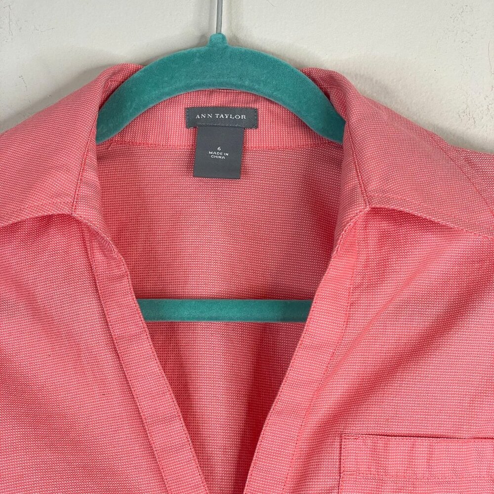 Ann Taylor Button Up Top Womens‎ 6 Nantucket Red Pleated Hem Feminine Classic - Picture 3 of 11